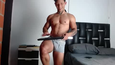 Eros online show from April 19, 11:40 pm