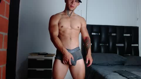 Eros online show from May 15, 1:01 am