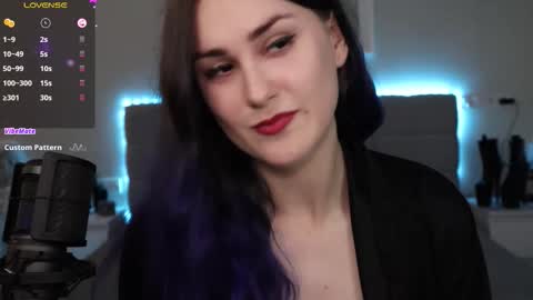 erotic_synth_goddess online show from September 10, 3:45 pm