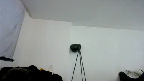 Nikki Erotica online show from May 11, 5:02 am