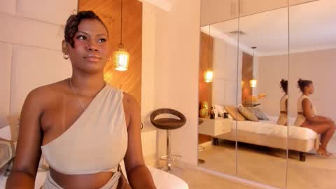 Snapshot of eroticalana_ chatting on March 8, 2:04 am Alana online show from March 8, 2:04 am