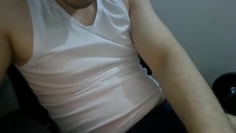 Snapshot of erra311 chatting on November 21, 3:38 am erra311 online show from November 21, 3:38 am