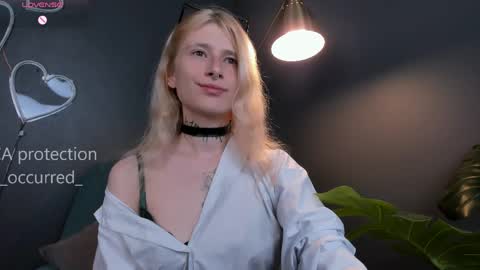 Snapshot of error_occurred_ chatting on April 4, 12:13 pm Error online show from April 4, 12:13 pm