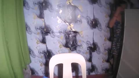 Snapshot of ervanamorge chatting on April 26, 9:18 am Ervana online show from April 26, 9:18 am