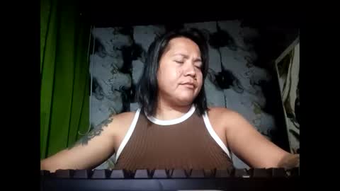Snapshot of ervanamorge chatting on May 11, 4:26 pm Ervana online show from May 11, 4:26 pm