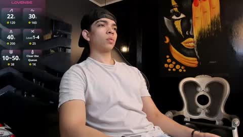 Snapshot of eryonbradley chatting on October 20, 11:21 am Eryon online show from October 20, 11:21 am