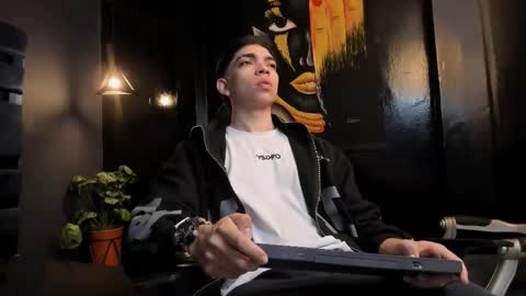 Snapshot of eryonbradley chatting on October 21, 11:22 am Eryon online show from October 21, 11:22 am