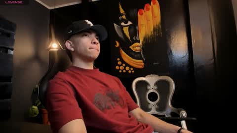 Snapshot of eryonbradley chatting on October 24, 11:17 am Eryon online show from October 24, 11:17 am