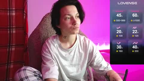 esajukyy online show from November 21, 3:00 pm