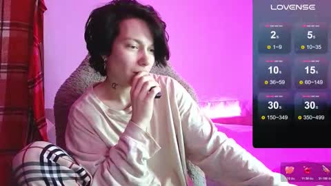 esajukyy online show from November 24, 11:21 am