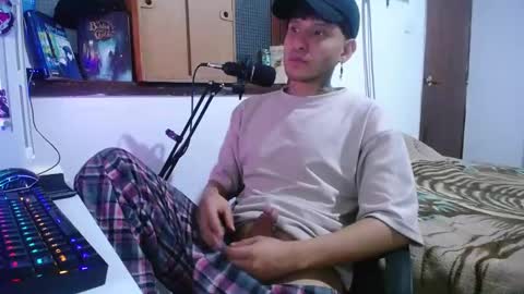 Esteban online show from December 3, 5:42 am