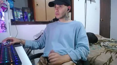 Esteban online show from December 23, 9:05 am