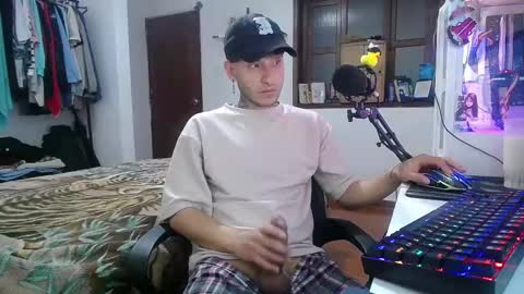 Esteban online show from December 24, 5:38 am