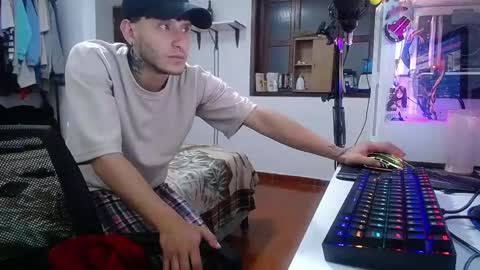 Esteban online show from December 28, 5:55 am