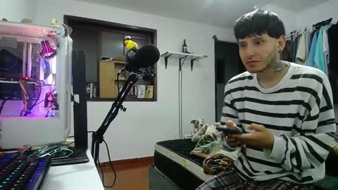 Esteban online show from January 3, 4:11 am