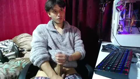Esteban online show from March 12, 8:19 am