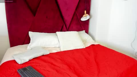 esme_miller online show from June 19, 2:21 pm