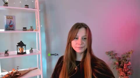 Snapshot of esme_moore_ chatting on October 4, 8:56 am esme_moore_ online show from October 4, 8:56 am