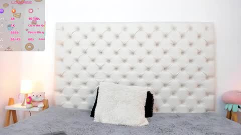 esmeralda  online show from January 8, 4:31 pm