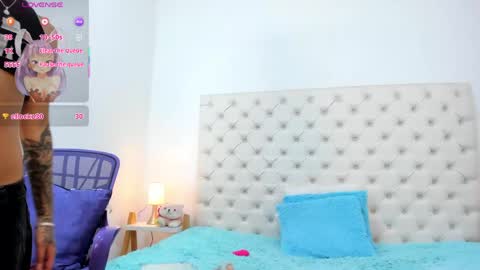 esmeralda  online show from May 12, 3:53 pm
