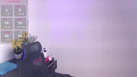 Snapshot of esmeralda_bk chatting on February 25, 9:46 pm esmeralda_bk online show from February 25, 9:46 pm