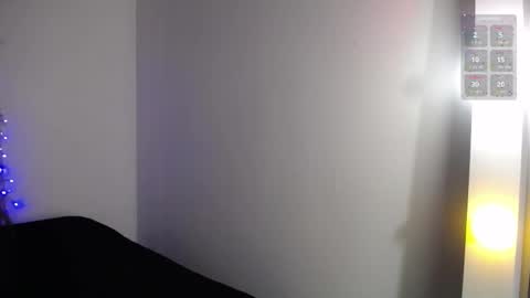 Snapshot of esmeralda_pym chatting on March 30, 11:55 am Esmeralda online show from March 30, 11:55 am