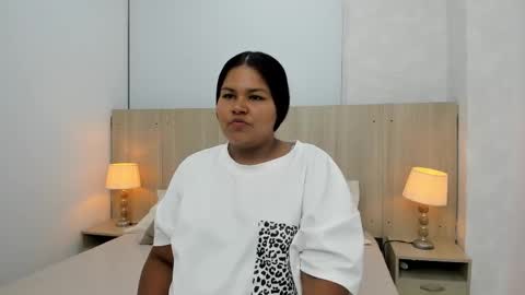 Esmeralda online show from November 22, 7:57 pm