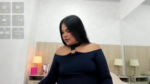 Esmeralda online show from May 3, 7:31 pm