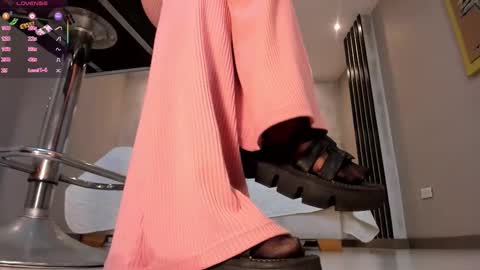 Esmeralda Grace  online show from November 28, 4:15 am