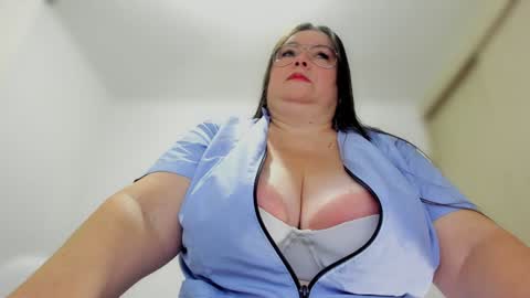 Esmeralda online show from December 23, 10:55 pm