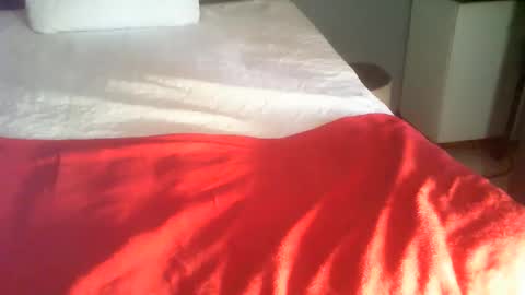 Snapshot of esonadoll chatting on March 8, 12:53 pm esonadoll online show from March 8, 12:53 pm