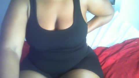 Snapshot of esonadoll chatting on March 26, 7:58 am esonadoll online show from March 26, 7:58 am