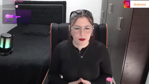 Snapshot of espagamer5 chatting on September 25, 6:11 pm Xbebetax online show from September 25, 6:11 pm