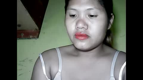 Snapshot of especialgirl_28 chatting on December 11, 2:00 pm especialgirl_28 online show from December 11, 2:00 pm