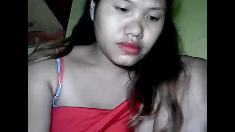 Snapshot of especialgirl_28 chatting on December 25, 2:02 pm especialgirl_28 online show from December 25, 2:02 pm