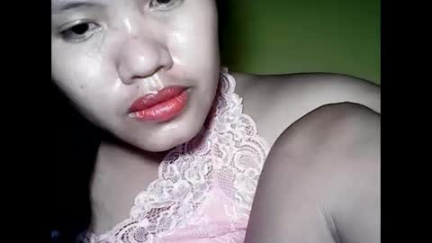 Snapshot of especialgirl_28 chatting on January 17, 5:51 pm especialgirl_28 online show from January 17, 5:51 pm