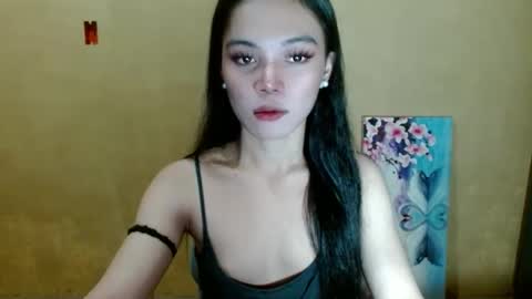 Snapshot of especialluv4you chatting on February 19, 2:57 pm especialluv4you online show from February 19, 2:57 pm