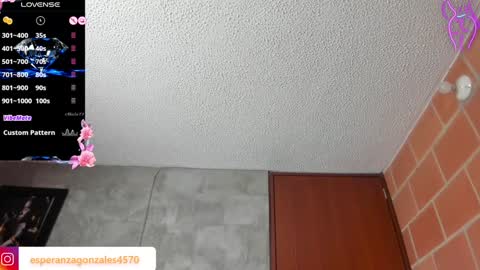 Snapshot of esperancita4570 chatting on December 14, 10:13 am HOPE online show from December 14, 10:13 am
