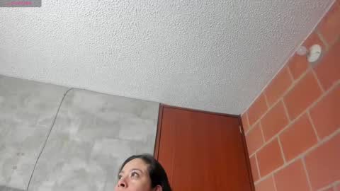 Snapshot of esperancita4570 chatting on January 7, 1:38 am HOPE online show from January 7, 1:38 am
