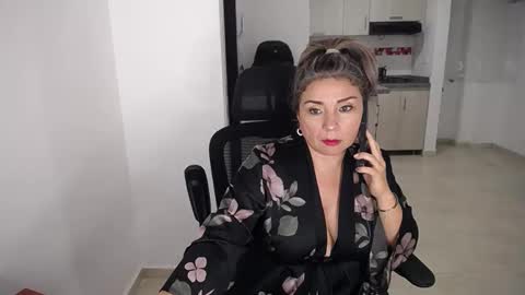 Juliana online show from May 15, 12:39 am