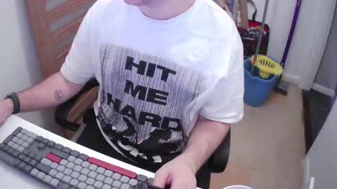 Snapshot of essex_wild chatting on December 16, 9:42 pm Morph online show from December 16, 9:42 pm