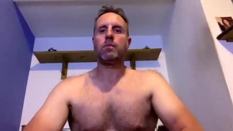 essexboy75 online show from October 25, 12:18 am
