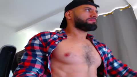 Snapshot of esteban7984068 chatting on October 14, 12:50 pm esteban online show from October 14, 12:50 pm