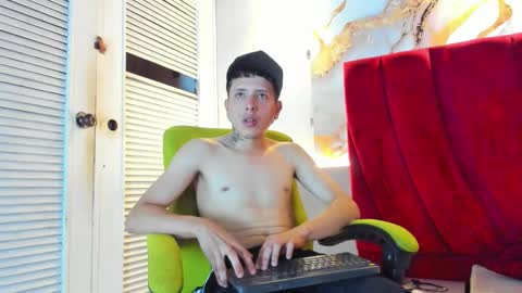 ESTEBAN online show from January 10, 7:48 pm