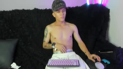 esteban__777 online show from February 12, 3:01 am