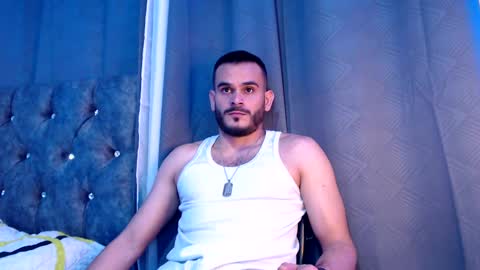 Snapshot of esteban_fer chatting on January 27, 1:26 am Esteban Fernandez online show from January 27, 1:26 am