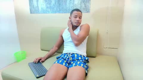 esteban_jacson online show from February 17, 3:47 am