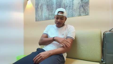 esteban_jacson online show from February 20, 3:36 am