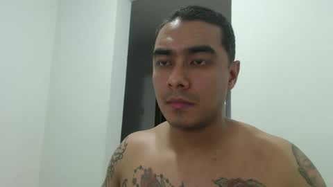 Snapshot of estebanmed92 chatting on January 5, 6:55 pm estebanmed92 online show from January 5, 6:55 pm