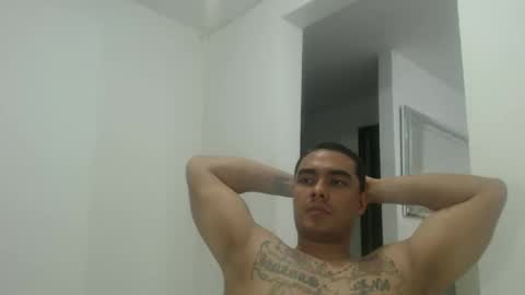 Snapshot of estebanmed92 chatting on January 9, 7:26 pm estebanmed92 online show from January 9, 7:26 pm